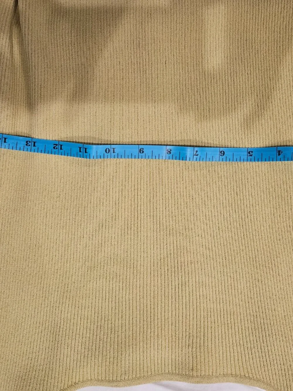 Jones NY XL Short sleeved ribbed knit top.  Chartreuse color